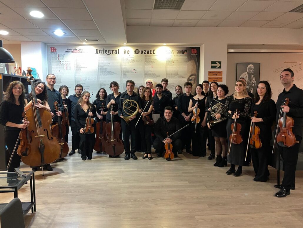 Integral de Mozart – Sonata Piano , Dúos de Trompa y Divertimentos